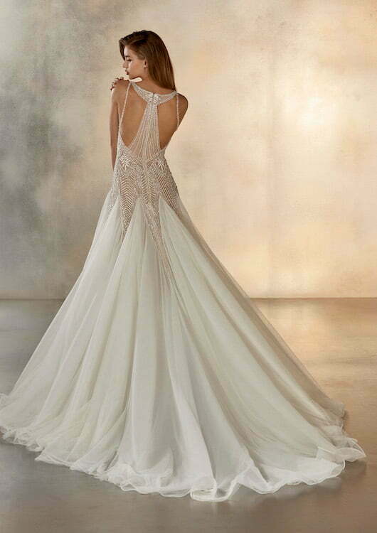 Abito collezione 2020 Pronovias ampio romantico