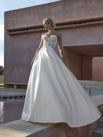 Pronovias